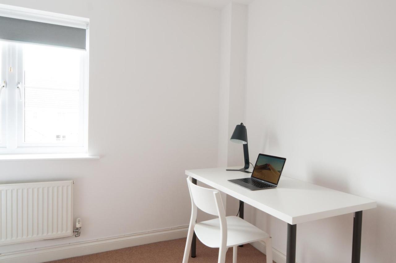 Newly Furnished Aztec House Villa Derby Buitenkant foto